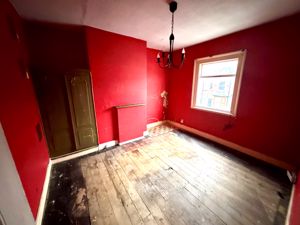 Photo 1- click for photo gallery